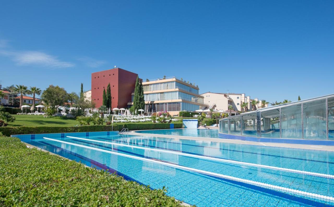 Aparthotel 2 Village 4*