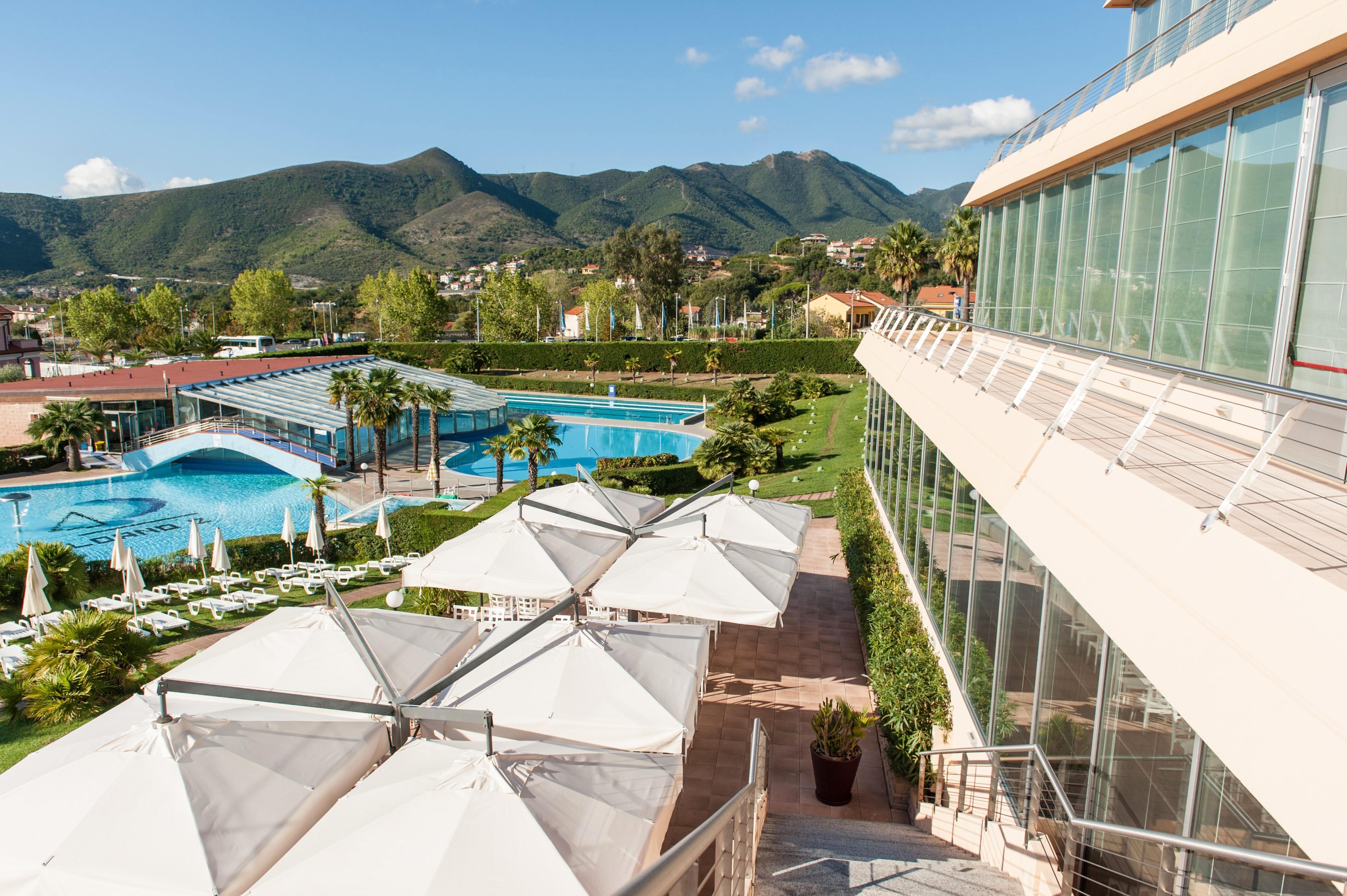 Aparthotel 2 Village 4*