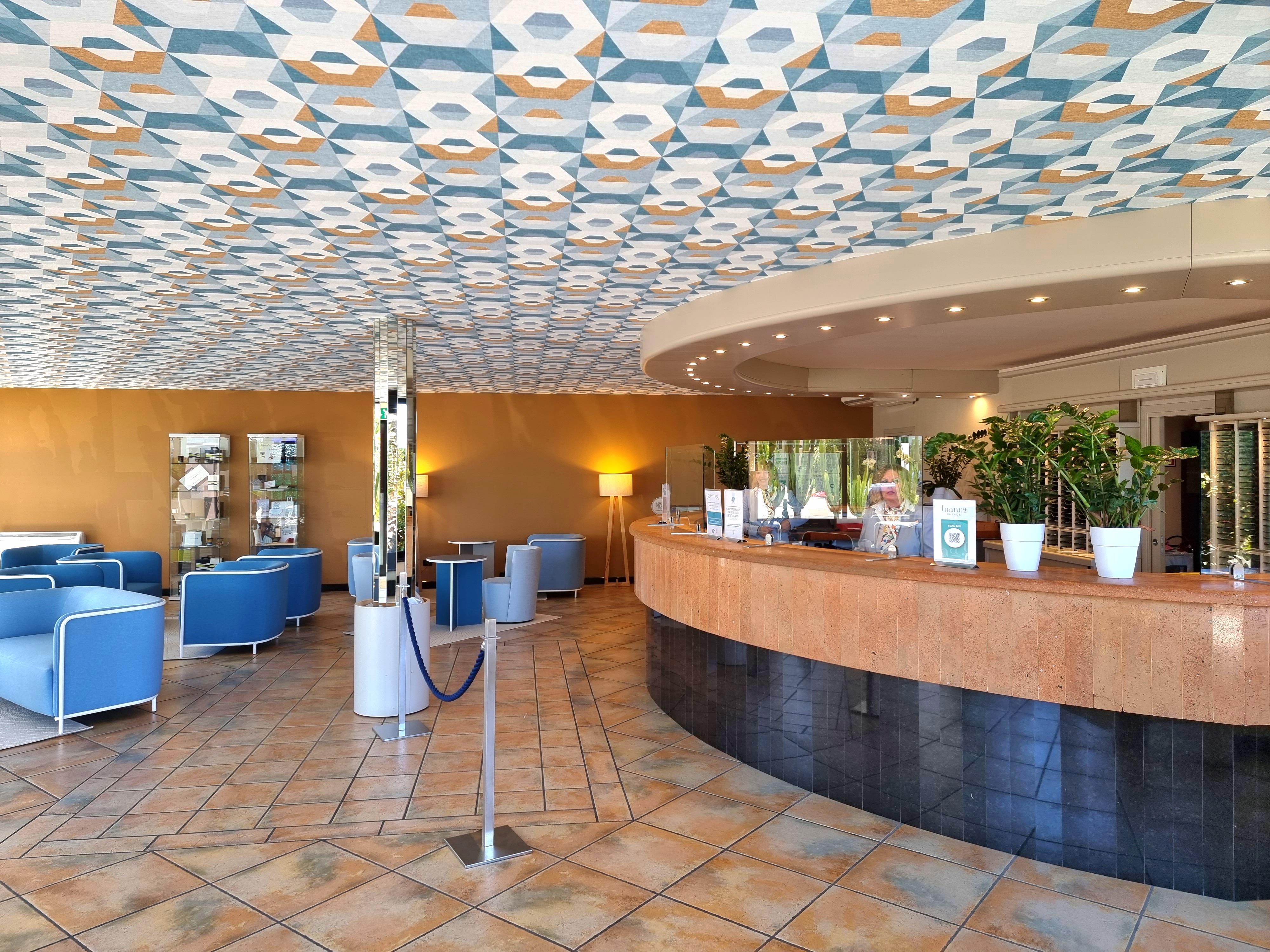 2 Village Aparthotel 4*