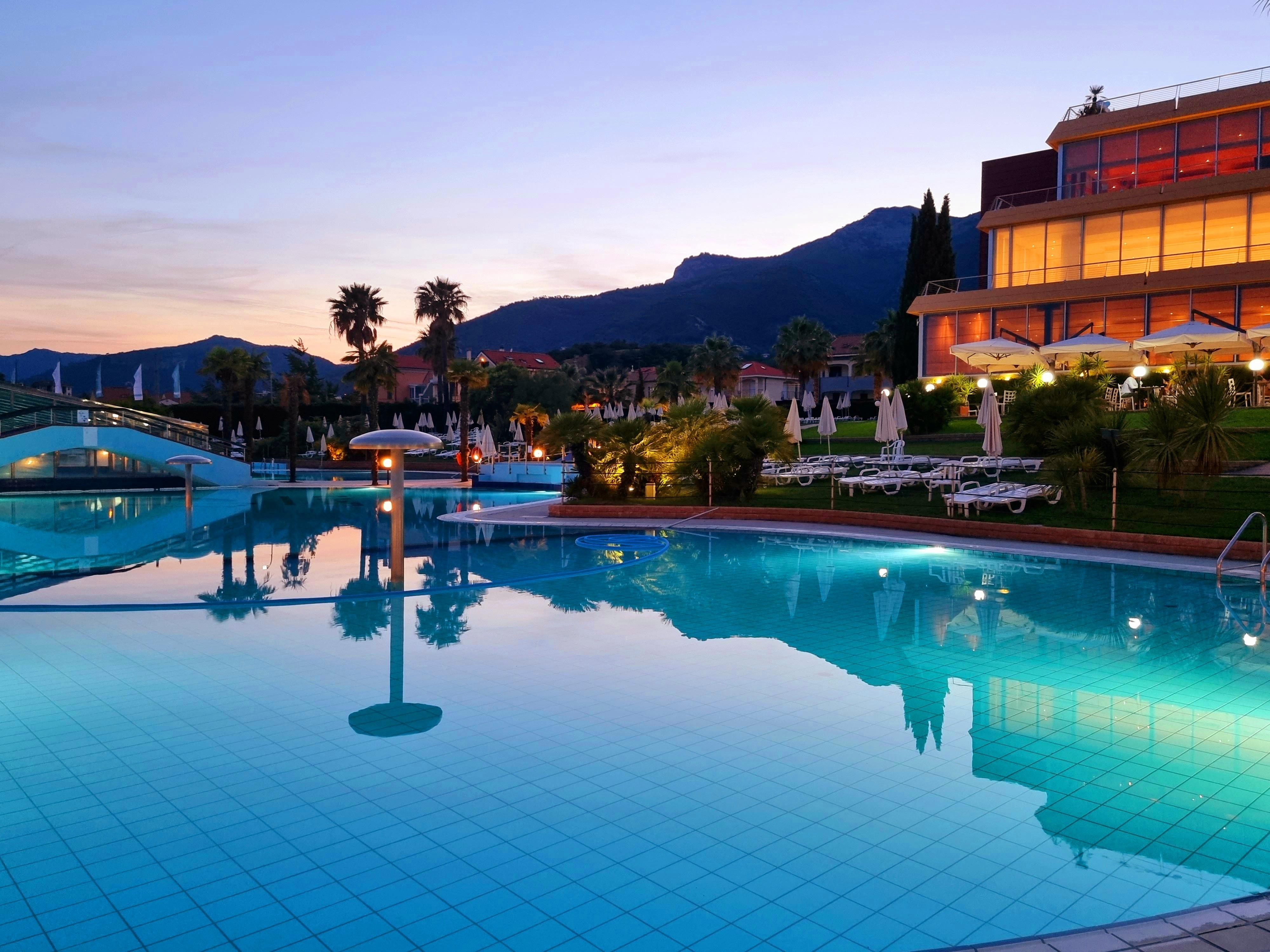Aparthotel 2 Village 4*