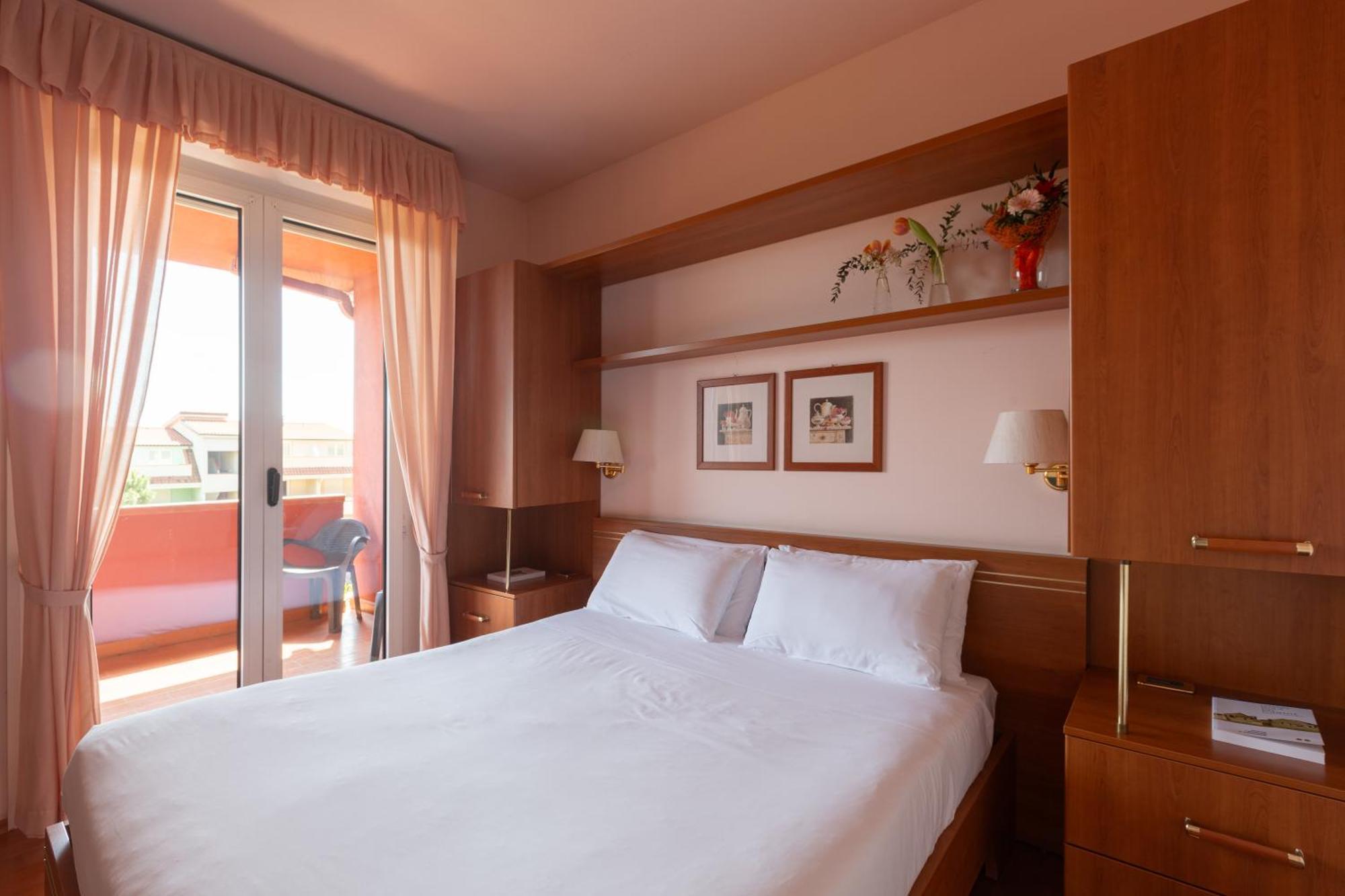 Aparthotel 2 Village 4*