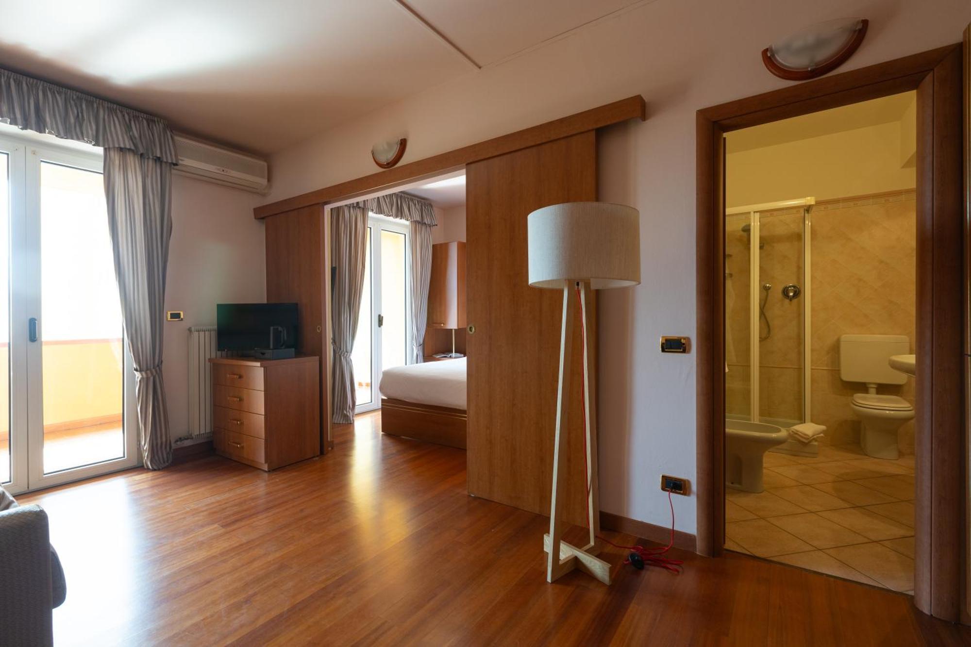 2 Village 4* Loano