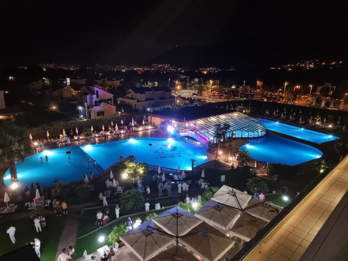 2 Village Aparthotel 4*