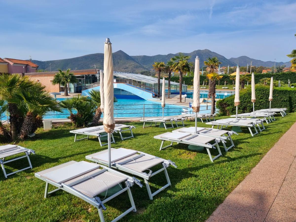 Aparthotel 2 Village 4*